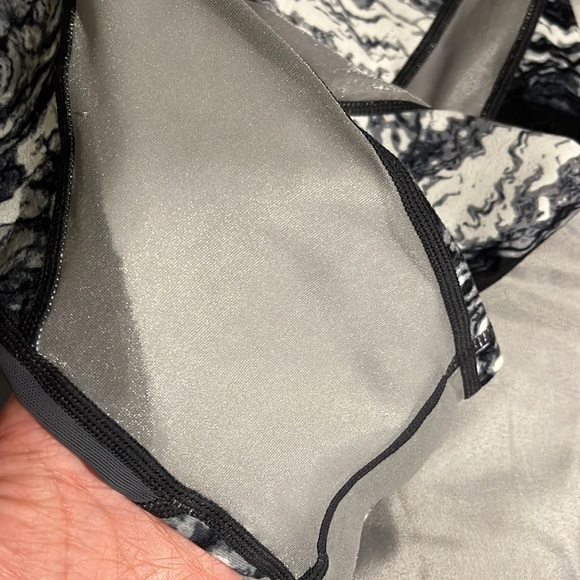 Zella Mesh High Waisted Legging - Picture 2 of 2